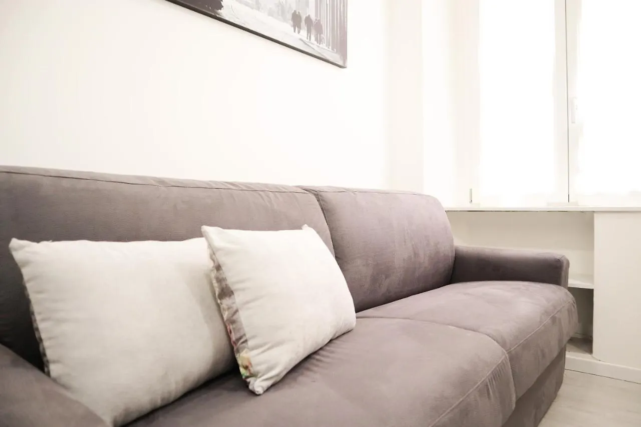 Navigli Tiny Bright House Apartment Milan