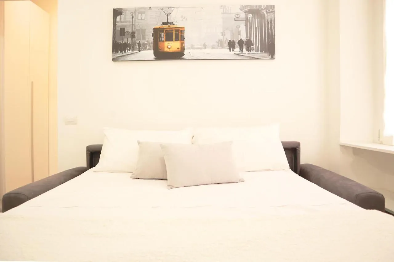 Navigli Tiny Bright House Apartment Milan